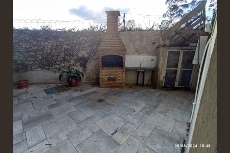 Casa à venda com 146m², 4 quartos e 2 vagas