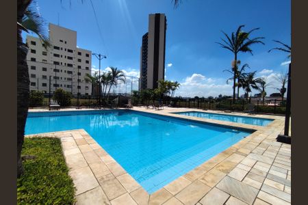 Apartamento à venda com 99m², 3 quartos e 2 vagasÁrea comum - Piscina