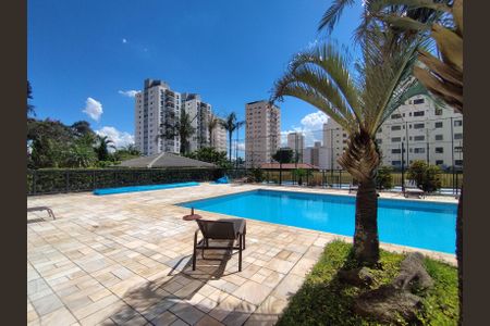Apartamento à venda com 99m², 3 quartos e 2 vagasÁrea comum - Piscina