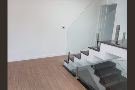 Casa à venda com 170m², 3 quartos e 4 vagasAREA INTERNA