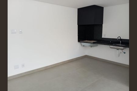 Casa à venda com 170m², 3 quartos e 4 vagasAREA INTERNA