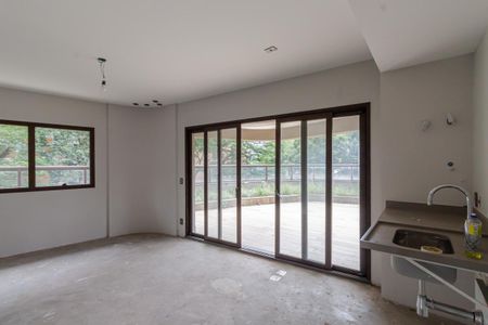 Sala e Cozinha de kitnet/studio à venda com 1 quarto, 103m² em Itaim Bibi, São Paulo
