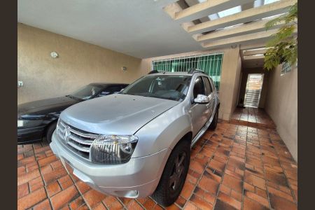 Casa à venda com 180m², 4 quartos e 2 vagasÁrea externa