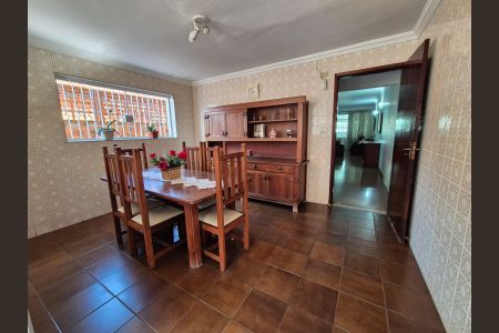 Casa à venda com 180m², 4 quartos e 2 vagasCozinha