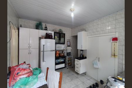 Casa à venda com 335m², 2 quartos e 4 vagasCozinha - Torneira