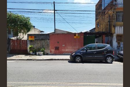 Casa à venda com 335m², 2 quartos e 4 vagasFachada 