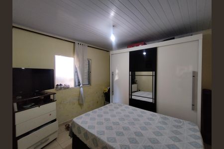 Casa à venda com 335m², 2 quartos e 4 vagasQuarto 