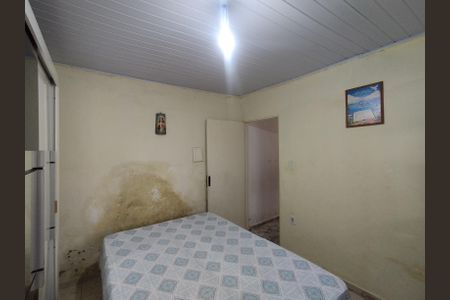 Casa à venda com 335m², 2 quartos e 4 vagasQuarto 