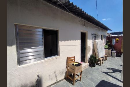 Casa à venda com 335m², 2 quartos e 4 vagasQuintal 