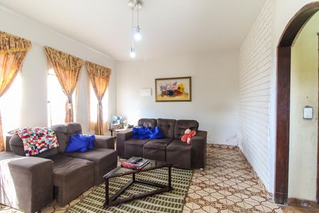 Casa à venda com 150m², 3 quartos e 3 vagasSala