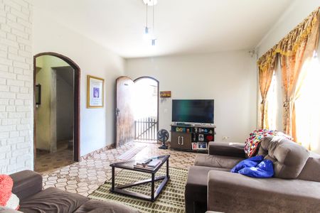 Sala de casa à venda com 3 quartos, 150m² em Parque Guarani, São Paulo