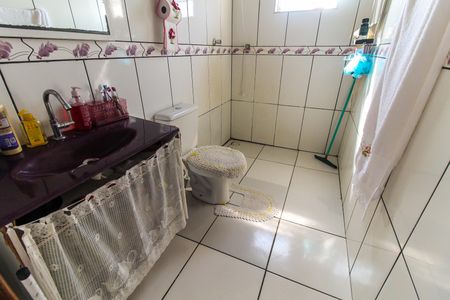 Casa à venda com 150m², 3 quartos e 3 vagasBanheiro da Suíte