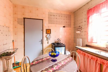 Casa à venda com 150m², 3 quartos e 3 vagasCozinha