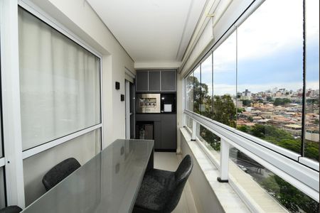 Apartamento à venda com 88m², 3 quartos e 2 vagasVaranda