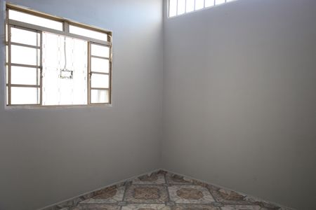 Casa para alugar com 1 quarto, 60m² em Jardim Nizia, São Paulo