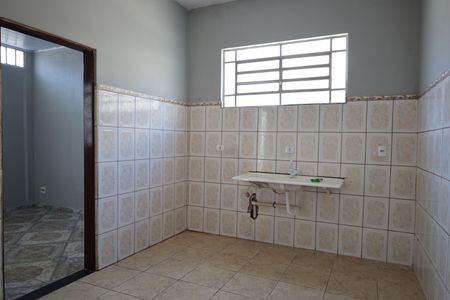 Casa para alugar com 1 quarto, 60m² em Jardim Nizia, São Paulo