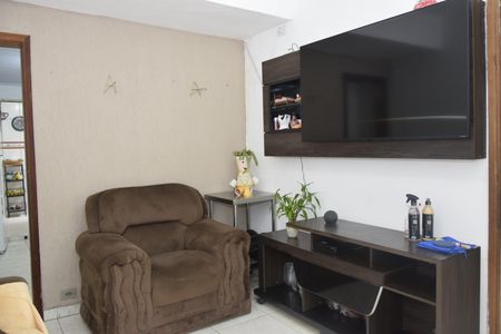 Sala de casa para alugar com 2 quartos, 140m² em Jardim Santo Onofre, Embu das Artes