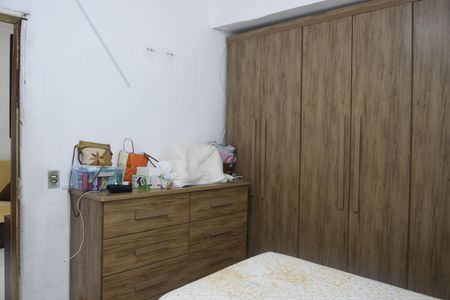 Quarto 1 de casa para alugar com 2 quartos, 140m² em Jardim Santo Onofre, Embu das Artes
