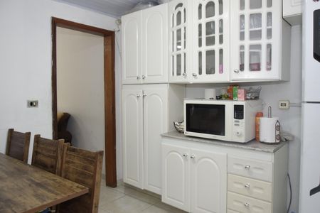 Cozinha de casa para alugar com 2 quartos, 140m² em Jardim Santo Onofre, Embu das Artes