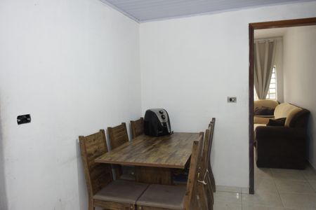Cozinha de casa para alugar com 2 quartos, 140m² em Jardim Santo Onofre, Embu das Artes