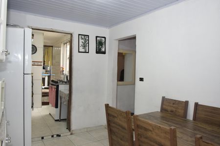 Casa para alugar com 140m², 2 quartos e 2 vagasCozinha
