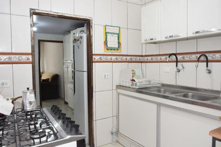 Casa para alugar com 140m², 2 quartos e 2 vagasCozinha