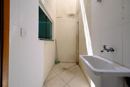 Casa de condomínio à venda com 70m², 2 quartos e 1 vaga