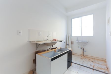 Apartamento para alugar com 44m², 2 quartos e sem vaga Apartamento para alugar com 44m², 2 quartos e sem vagaCozinha / Área de Serviço