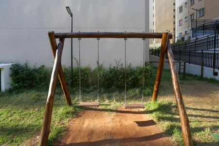 Apartamento para alugar com 44m², 2 quartos e sem vaga Apartamento para alugar com 44m², 2 quartos e sem vagaÁrea comum - Playground