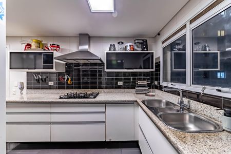 Apartamento à venda com 129m², 2 quartos e 3 vagasCozinha