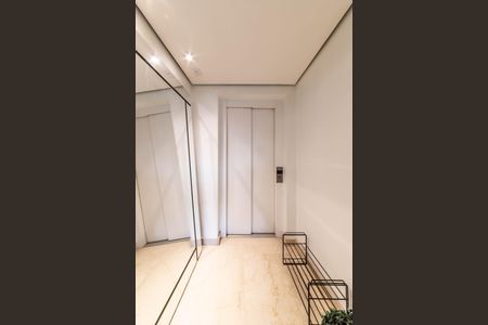 Apartamento à venda com 129m², 2 quartos e 3 vagasCloset