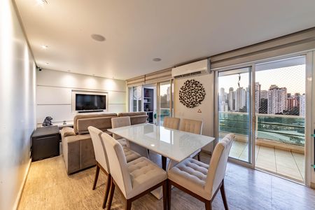 Apartamento à venda com 129m², 2 quartos e 3 vagasSala