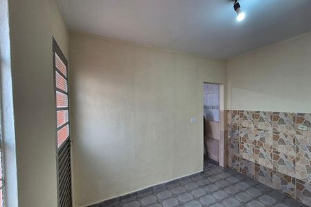 Sala de casa para alugar com 1 quarto, 70m² em Jardim Carlos Lourenço, Campinas