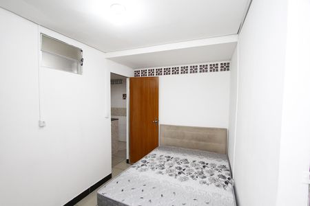 Quarto de kitnet/studio para alugar com 1 quarto, 40m² em João Pinheiro, Belo Horizonte