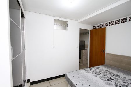 Quarto de kitnet/studio para alugar com 1 quarto, 40m² em João Pinheiro, Belo Horizonte