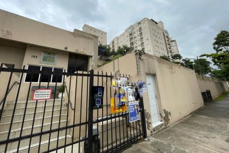 Apartamento para alugar com 44m², 2 quartos e 1 vagaFachada e portaria