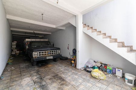 Casa à venda com 300m², 3 quartos e 6 vagas Casa à venda com 300m², 3 quartos e 6 vagasGaragem