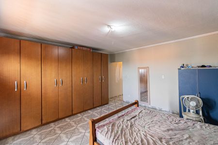 Casa à venda com 300m², 3 quartos e 6 vagas Casa à venda com 300m², 3 quartos e 6 vagasSuíte