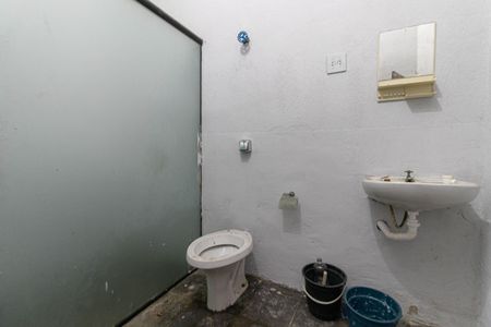 Casa à venda com 300m², 3 quartos e 6 vagas Casa à venda com 300m², 3 quartos e 6 vagasBanheiro Externo