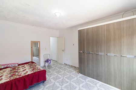 Casa à venda com 300m², 3 quartos e 6 vagas Casa à venda com 300m², 3 quartos e 6 vagasQuarto 2