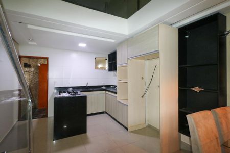 Cozinha de casa para alugar com 1 quarto, 260m² em Nova Gerti, São Caetano do Sul