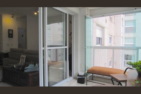 Apartamento à venda com 90m², 2 quartos e 1 vagaSala - Varanda