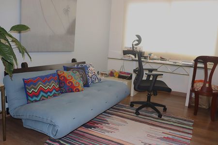 Apartamento à venda com 156m², 3 quartos e 2 vagasEscritório