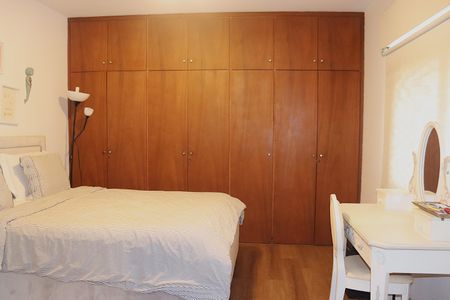 Apartamento à venda com 156m², 3 quartos e 2 vagasQuarto - Suíte