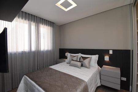 Suíte de apartamento para alugar com 1 quarto, 50m² em São Francisco, Curitiba