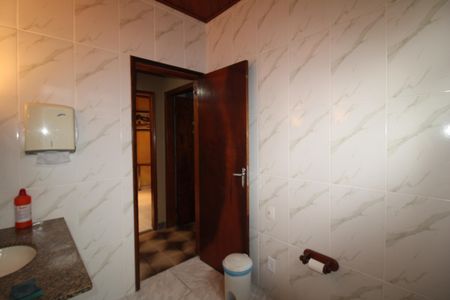 Casa para alugar com 244m², 3 quartos e 2 vagasBanheiro 3