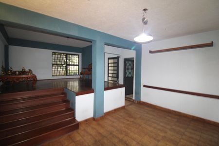 Sala 2 de casa para alugar com 3 quartos, 244m² em Vila Romero, São Paulo
