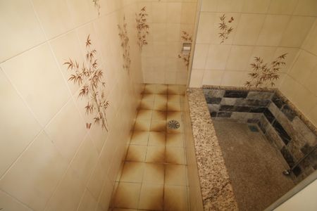 Casa para alugar com 244m², 3 quartos e 2 vagasBanheiro 2