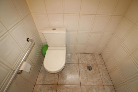 Casa para alugar com 244m², 3 quartos e 2 vagasBanheiro