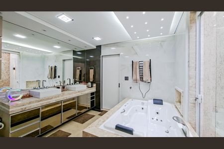 Casa para alugar com 470m², 4 quartos e 4 vagasBanheiro do Quarto 4